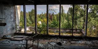 Linge amidonné, repassé et estampillé. Atome Centrale Nucleaire Abandonne Infeste Etait Tchernobyl Pripyat Ville Morte Ukraine Zone D Exclusion Guerre Froide Pikist