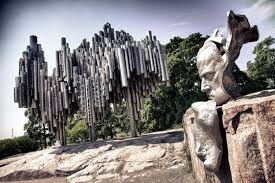 Encima está ubicado en un parque que también lleva su nombre. Sibelius Monumentti De Resena Las Mas Raras Estatuas Y Monumentos