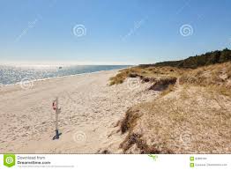 Du findest in dem kleinen skandinavischen königreich mehr als dreimal so viele küstenkilometer wie in deutschland und demnach deutlich mehr strände. Strand Und Dunen Bei Grenaa Djursland Halbinsel Danemark Stockfoto Bild Von Boot Tageslicht 92885794