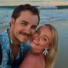 Late to posting my OBX photos, guess you could say I've been…. busy… 🏝️  #obx #outerbanks #outerbanksnc #zachtop #4thofjuly #independenceday