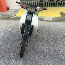 Terletak di dalam kawasan kampung dan bersebelahan dengan bendang. Photos At Pos Laju National Courier Kuala Kangsar Perak