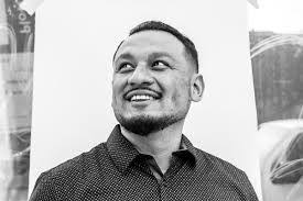 Paul Schrage's Instagram, Twitter & Facebook