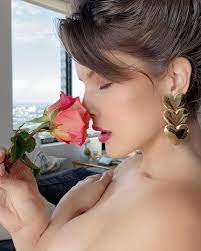 Indulge in Amanda Cerny’s Sensual Beauty in Playboy