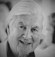 Wallace Rodney Straker