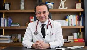 Ümit aktaş, türkiye'de fitoterapi uzmanı olarak eğitim alan ilk tıp doktorlarından bir tanesidir. Fitoterapist Dr Umit Aktas In Yeni Kitabi Mutluluk Kurleri Nde Neler Var