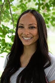 Cindy Storti's Instagram, Twitter & Facebook