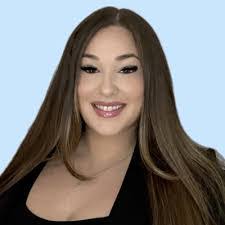 Jacklyn Dale's Instagram, Twitter & Facebook