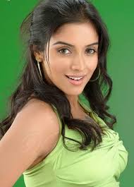 Bollywood newbie Asin is not dating Salman Khan