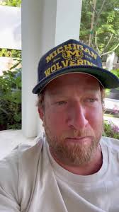 Can we talk ball for a minute? This unbiased rant is for college football  lovers only. If you don't like the truth about the state of college  football this rant is not