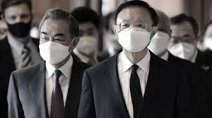 王骏毅，1982年6月12日出生于黑龙江省鹤岗市，中国内地男演员，毕业于 北京电影学院 2001级表演本科班。 2000年11月被导演相中出演电视剧《 龙珠风暴 》。2 2004年主演马鲁剑执导的青春励志剧《 军校奏鸣曲 》，饰演北海军一角 。2 Ygf6y H6ngpv3m