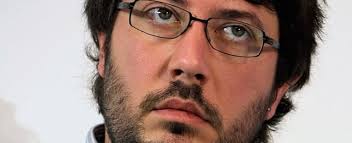 Артемий лебедев — это один из самых известных дизайнеров и блогеров россии. Artemij Lebedev Istoriya Stanovleniya Biznesa Kratkaya Biografiya