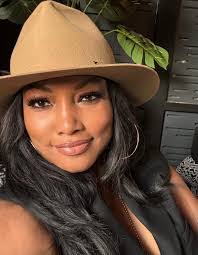 Vicky Tsang's Instagram, Twitter & Facebook