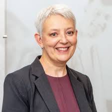 Anne Saunderson (@saundak)