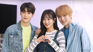 Monsta x's minhyuk tugs at heartstrings as he expresses his regret and gratitude as he bids adieu to viewers as an mc for sbs' inkigayo! Monsta X S Minhyuk Nct S Jaehyun And April S Naeun Share Thoughts On Being New Sbs Inkigayo Emcees