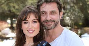 Un immense merci pour sa gentillesse et ses précieux conseils à elsa esnoult lors de la saison 10 de danse avec les stars. Elsa Esnoult Et Sebastien Roch Lors D Un Rendez Vous Avec Les Acteurs De La Serie Les Mysteres De L Amour Lors Du 21eme Festival Des Creations Televisuelles De Purepeople