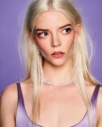 anya taylor-joy and malcolm mcrae at the vanity fair #oscars party