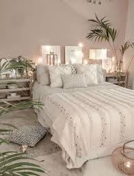 La chambre d ado fille soigne son ambiance deco. Bedroom Decor Ideas Inspiring Ideas To Style Up Your Room Stunhome Com