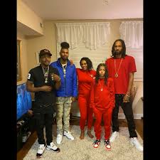 Kanye West and Bianca Censori are getting divorced after less than 2 years  of marriage 😮