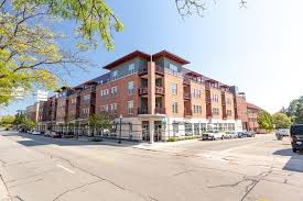 Williamstown bay east (seniors) located in madison, wi offering beautiful community room with tv and computer, community a wonderful community for independent seniors on madison's east side. Apartments For Rent In 53704 Madison Wi Forrent Com