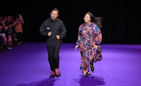 He enrolled in the air forces in 1973 where he studied different types of drawings: Kenzo Trennt Sich Von Den Kreativdirektoren Humberto Leon Und Carol Lim