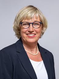 Ansprechpartner*innen