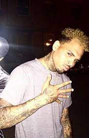 Learn To Moonwalk I Know No One Will Ever Do It Better Than The King Of Pop But One Can Always T Breezy Chris Brown Chris Brown And Royalty Chris Brown