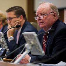 Despite neighbors' worries, University Park signs off