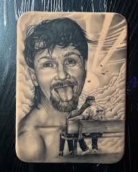 Eagle 🦅 🇺🇸 Done e/ @revolution__ink @truetubes . . . . . .  #realismtattoo #eagletattoo #blackandgreytattoo #realistictattoo  #flagtattoo #usa #tattooideas #blackandgreytattoos #guyswithtattoos  #blackandgrey #realisticart #bodyart #jacksonville