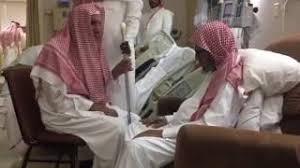 الصفحة الرسمية للشيخ عبدالعزيز الطريفي‎. Ø§Ù„Ù…ÙØªÙŠ Ø¹Ø¨Ø¯Ø§Ù„Ø¹Ø²ÙŠØ² Ø¢Ù„ Ø§Ù„Ø´ÙŠØ® ÙŠØ¹ÙˆØ¯ Ø§Ù„Ø´ÙŠØ® Ù†Ø§ØµØ± Ø§Ù„Ø´Ø«Ø±ÙŠ ÙÙŠ Ø§Ù„Ù…Ø³ØªØ´ÙÙ‰ ÙˆÙŠØ±Ù‚ÙŠÙ‡ ÙˆÙŠØ¯Ø¹Ùˆ Ù„Ù‡ Youtube