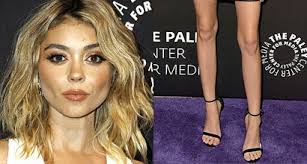 Sarah is starring in modern family together with ariel winter and christina hendricks. Sarah Hyland S Net Worth Boyfriends Height Feet And Legs