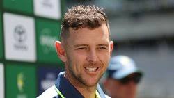 Olympic gold medal cyclists Conor Leahy and Sam Welsford named joint  athletes of the year