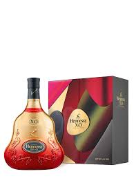 Beyond the usual lunar new year traditions, however, is a holiday full of interesting quirks and customs in several destinations around the world. Hennessy X O Lunar New Year By Liu Wei 70 Cl