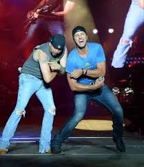 Tatuagens do luke bryan que podem ser filtradas por estilo, parte do corpo e tamanho, e organizadas por data ou curtidas. Luke Bryan Tattoo Ideas On Ideas4tattoo Com