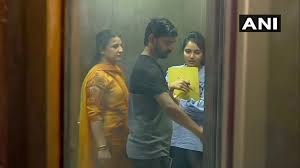 Ani On Twitter Delhi Aishwarya Daughter Of Congress Leader Dk Shivakumar Leaves From The Office Of The Enforcement Directorate Ed She Was Summoned By The Agency To Appear Before It Today Dk
