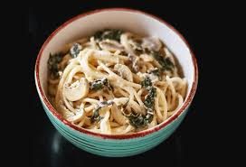 Sunt delicioase, simplu de făcut. Reteta Paste Carbonara Cu Ciuperci Alege Sa Fii Sanatos