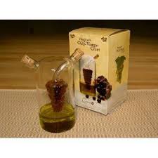 Olive Oil And Vinegar Cruet Grape Bunch Design Kitchen Dining Decor Gadgets Utensils Cruet Vinegar Cruet Oil And Vinegar Dispensers