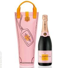 Geschenkset mit 2 flaschen 750 ml. Veuve Clicquot Ponsardin Brut Rose With Shopping Bag Champagne Prices Stores Tasting Notes Market Data