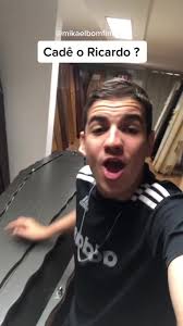 Promoção Imperdível na Funerária: Caixão + Coroa de Flores!