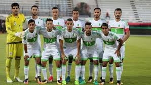 منتخب الجزائر لكرة القدم' يلقب بالأفناك أو ثعالب الصحراء، كما يُلقب المنتخب أيضا بـمحاربو الصحراء أو الخُضْر وفي بعض الأحيان البُيْض كون أن لباسه الرئيسي باللون الأبيض. Ù…Ù†ØªØ®Ø¨ Ø§Ù„Ø¬Ø²Ø§Ø¦Ø± ÙŠØ³ØªØ¯Ø¹ÙŠ Ù„Ø§Ø¹Ø¨ Ø§Ù„Ø£Ù‡Ù„ÙŠ Ø§Ù„Ø³Ø§Ø¨Ù‚ Ø³Ø¨ÙˆØ±Øª 360