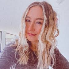 Nancy Grochowski's Instagram, Twitter & Facebook