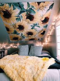 Sunflower room sunflower kitchen decor sunflower decorations sunflower bathroom modern vintage homes vintage home decor cheap home decor diy home decor gothic living rooms. Bedroom Lights And Sunflowers Image 7081986 On Favim Com