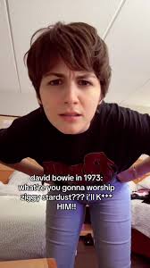 WHY did you k*** ziggy??? :( #classicrocktiktok #classicrock #davidbowie  #bowietok #glamrock #ziggystardust