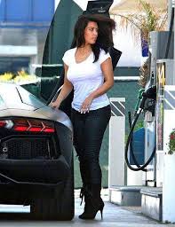 Jun 12, 2021 · kim kardashian west took to instagram to show off her new lamborghini covered in skims carpet. 52 Famous People Who Own Lamborghinis Celebrity Fashion Looks Kim Kardashian Style Kardashian Outfit