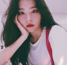 They debuted as four on august 1, 2014 with the single happiness. Seulgi Red Velvet And Kang Seulgi Image 6274600 On Favim Com
