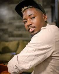 ✨🌍 Big Love to you Felton! 🙏🏾❤️ Los Angeles See you beautiful peeps at  @regenttheaterla tonight Doors: 7pm Hair: @sera_lu_beauty_salon 📸  @charityislove_