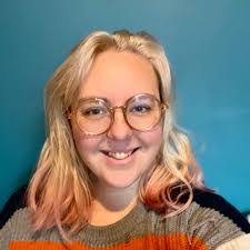 Natasha Stokes's Instagram, Twitter & Facebook