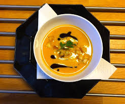 Kurbissuppe Mit Ingwer Und Kokosmilch Von Ulrikem Chefkoch Rezept Kurbissuppe Mit Ingwer Kurbissuppe Suppe