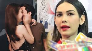 แมท ขึ้นศาลพร้อมเชือด 8 เกรียนคีบอร์ดในนัดเดียว สุดท้ายยอมถอนฟ้อง 2 คดี เหตุจำเลยแสดงความจริงใจในการสำนึกผิดและขอโทษ ด้าน ทนายนิด้า เผย. à¸„à¸¥ à¸› à¹à¸¡à¸— à¸  à¸£à¸™ à¸¢ à¸«à¸™ à¸²à¸— 1