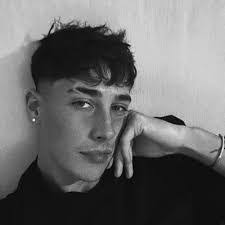 Tamara Coronel's Instagram, Twitter & Facebook