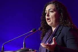 Das parlament des kosovo hat die juristin vjosa osmani zur neuen staatspräsidentin gewählt. Ldk S Vjosa Osmani And Her Team Talk Plans For Governance Prishtina Insight